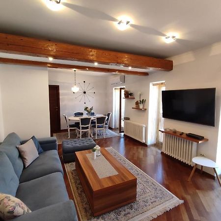 Deluxe Apartment Lejla - Free Garage Parking サラエヴォ エクステリア 写真