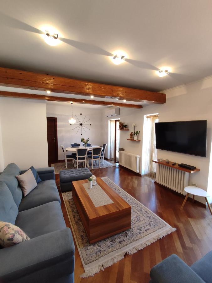 Deluxe Apartment Lejla - Free Garage Parking サラエヴォ エクステリア 写真