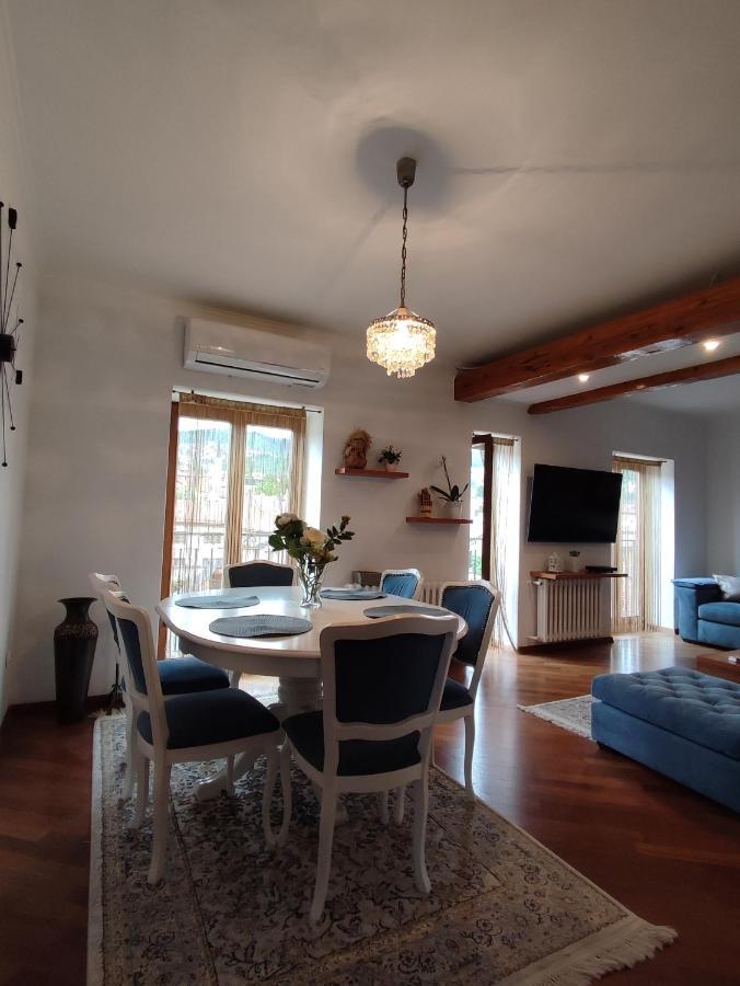 Deluxe Apartment Lejla - Free Garage Parking サラエヴォ エクステリア 写真