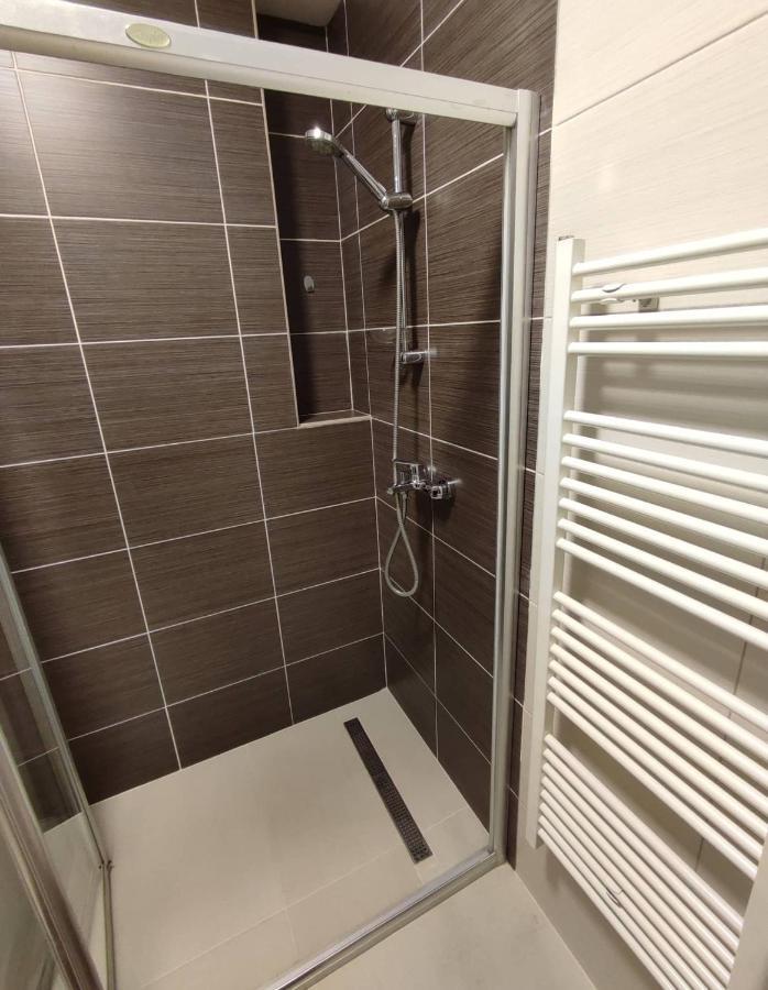 Deluxe Apartment Lejla - Free Garage Parking サラエヴォ エクステリア 写真